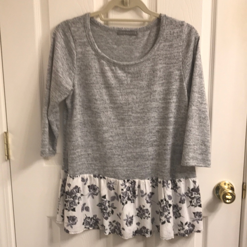 Knit top by Loveappella, Large, EUC